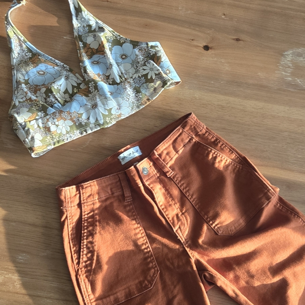 Studio Blue Utility Capri Pants | Size 26 | Rust Orange Pocket Denim
